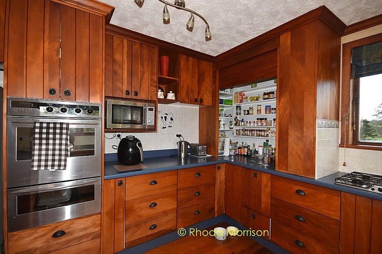 Photo of property in 1908 Paparoa Valley Road, Paparoa, 0571