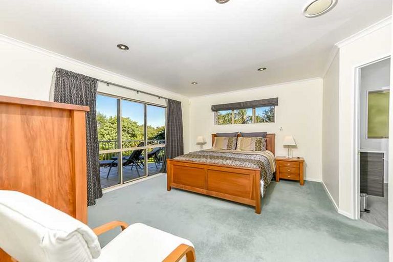 Photo of property in 7 Mistral Place, West Harbour, Auckland, 0618
