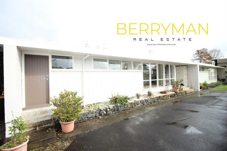 Photo of property in 2/127 Seabrook Avenue, New Lynn, Auckland, 0600