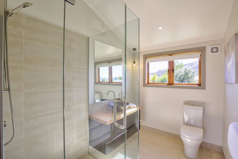 Photo of property in 21 Mount Iron Drive, Wanaka, 9305