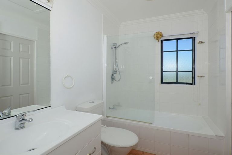 Photo of property in 16 Pebble Beach Boulevard, Te Kamo, Whangarei, 0112