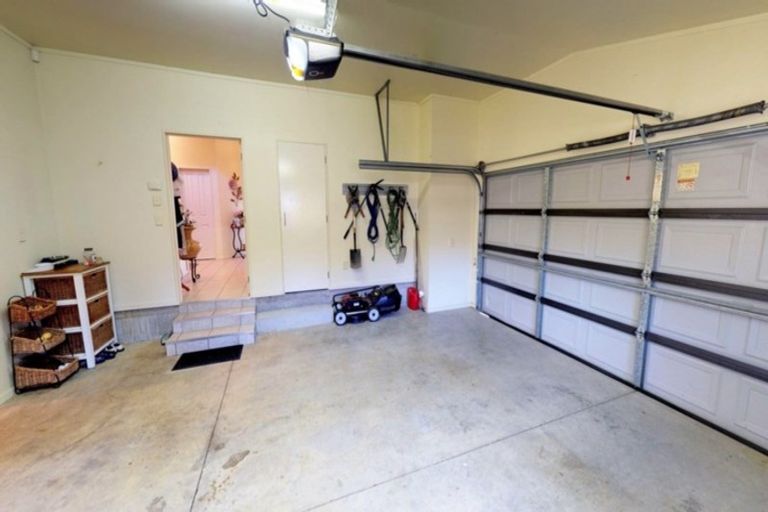 Photo of property in 6 Hillcrest Lane, Levin, 5510