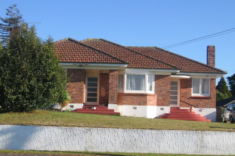 Photo of property in 19 Liverpool Street, Papakura, 2110