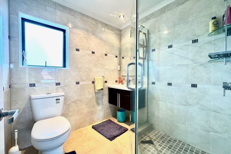 Photo of property in 77 Carruth Road, Papatoetoe, Auckland, 2025