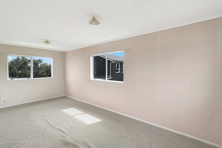 Photo of property in 8 Shortt Street, Foxton Beach, Foxton, 4815