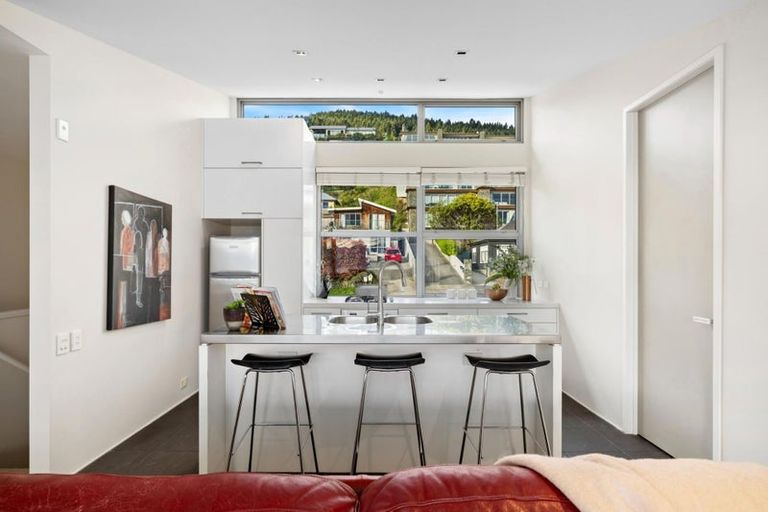 Photo of property in The Beeches Apartments, 9/60 Hallenstein Street, Queenstown, 9300