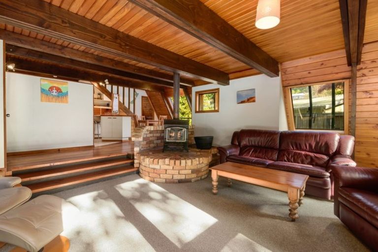 Photo of property in 11 Summit Road, Lake Okareka, Rotorua, 3076