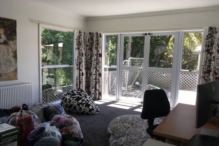 Photo of property in 3a Sydenham Street, Northland, Wellington, 6012