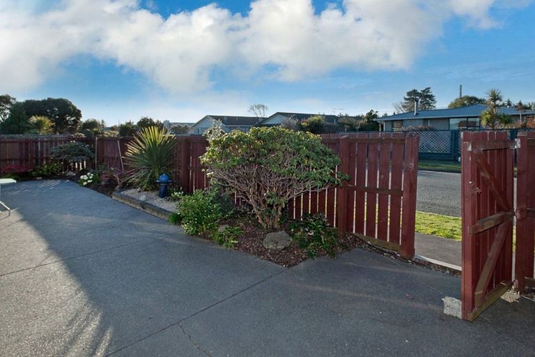 Photo of property in 1/5 Pegasus Avenue, North New Brighton, Christchurch, 8083