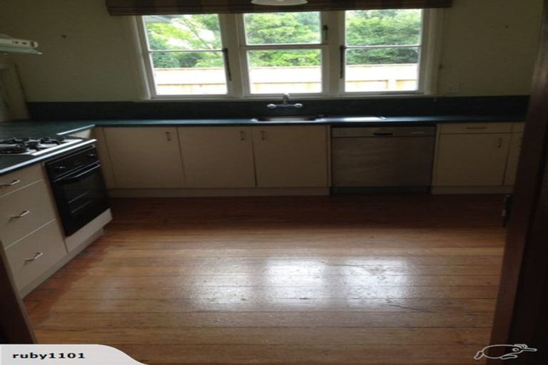 Photo of property in 27 Manuka Street, Hokowhitu, Palmerston North, 4410