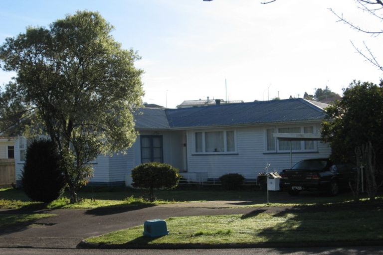 Photo of property in 5 Sutton Crescent, Hillcrest, Hamilton, 3216