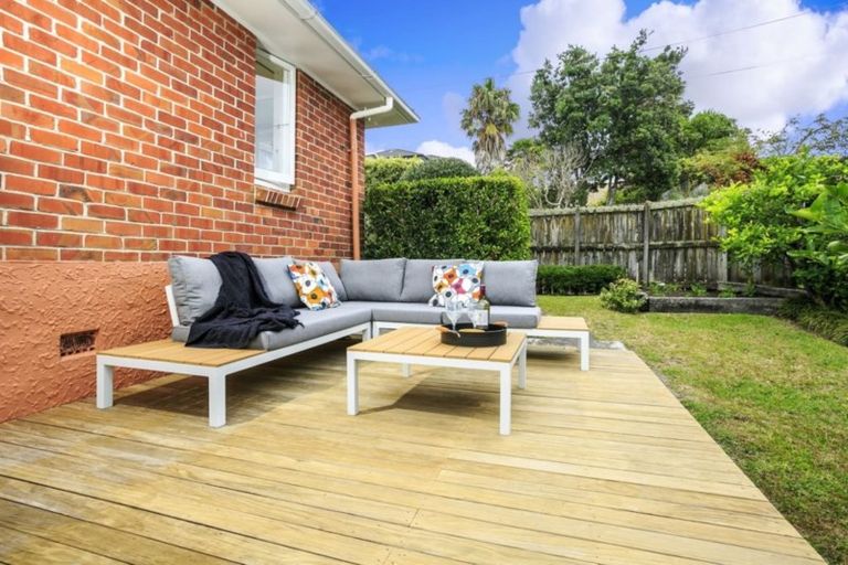 Photo of property in 2/22 Hart Road, Hauraki, Auckland, 0622