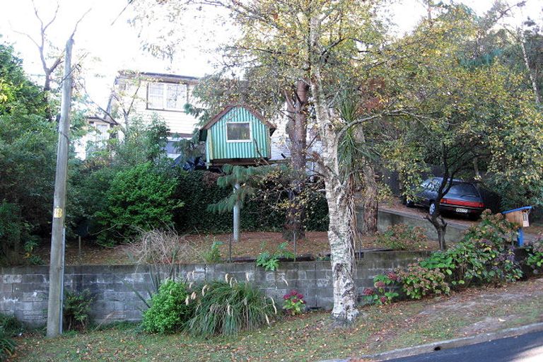 Photo of property in 3 Manor Drive, Stokes Valley, Lower Hutt, 5019