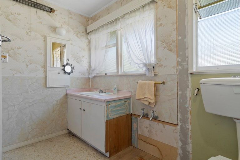 Photo of property in 52 Bureta Road, Otumoetai, Tauranga, 3110