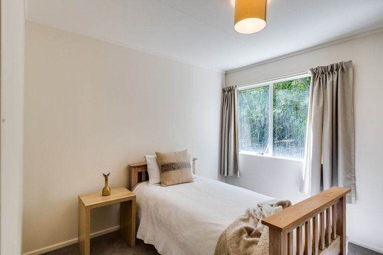 Photo of property in 29 Busby Hill, Havelock North, 4130