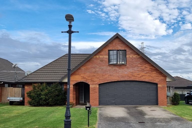 Photo of property in 17 Old Park Place, Takanini, 2112