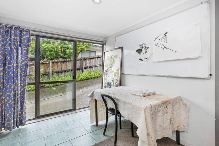 Photo of property in 1/103 Carlisle Road, Torbay, Auckland, 0632