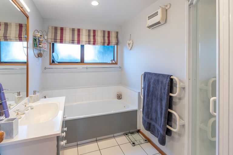 Photo of property in 38 Oakden Drive, Darfield, 7510