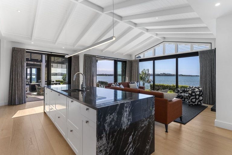 Photo of property in 76 Bramley Drive, Farm Cove, Auckland, 2012