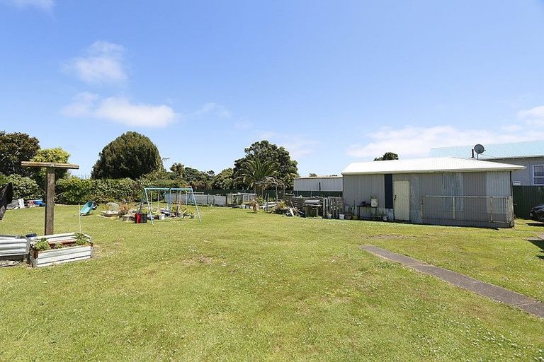 Photo of property in 188 Tasman Street, Opunake, 4616
