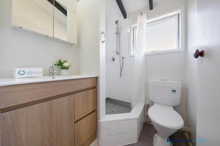 Photo of property in 144 Weatherly Road, Torbay, Auckland, 0630