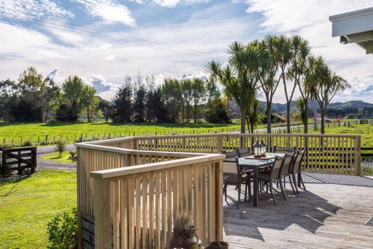 Photo of property in 291 Hinemoa Valley Road, Kaitawa, Pahiatua, 4981