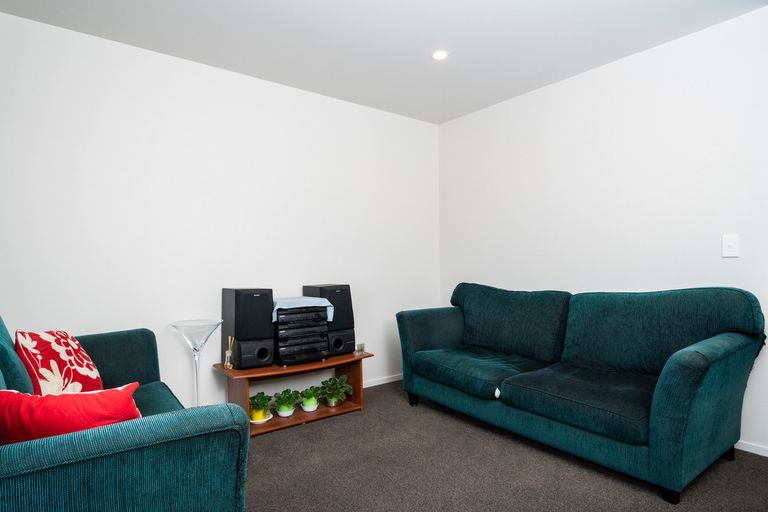 Photo of property in 55 Seymour Road, Sunnyvale, Auckland, 0612