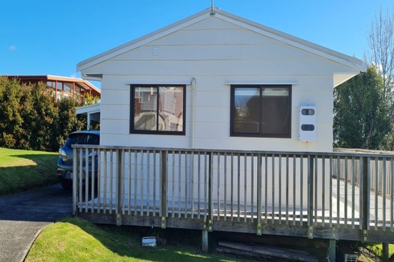 Photo of property in 24 Alton Avenue, Hillcrest, Auckland, 0627