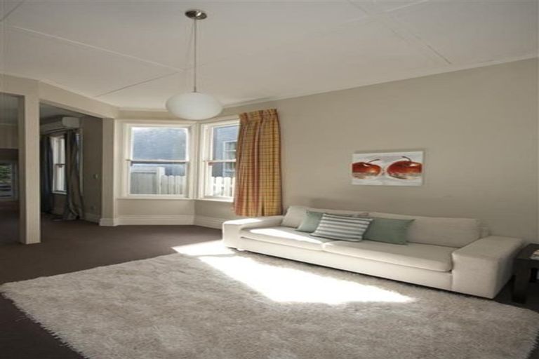 Photo of property in 17 Elizabeth Street, Mount Victoria, Wellington, 6011