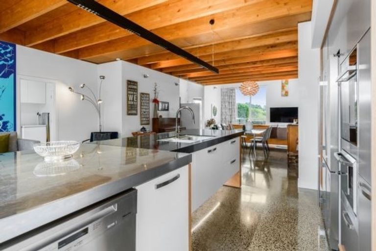 Photo of property in 18 Markham Place, Bucklands Beach, Auckland, 2012