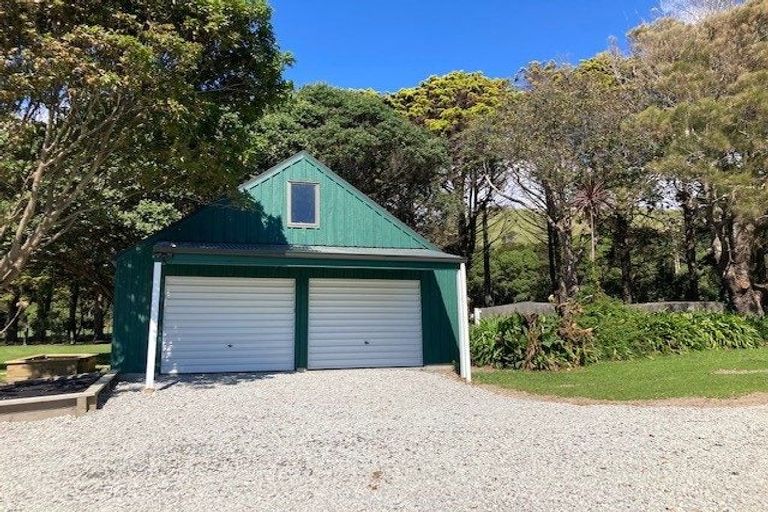 Photo of property in 570 Rahuikiri Road, Tomarata, Wellsford, 0974