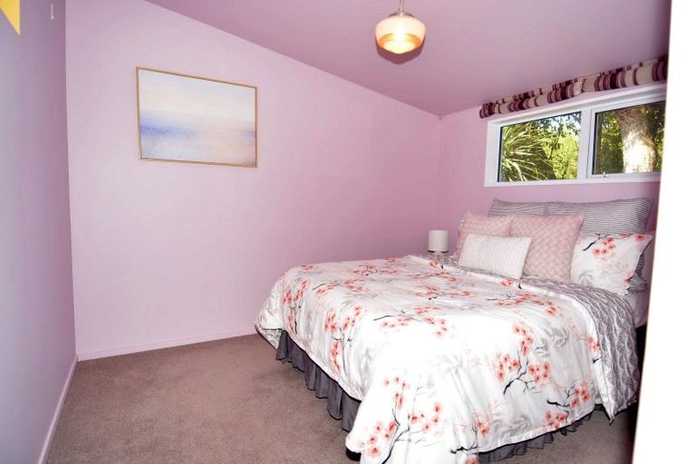 Photo of property in 33 Rakiura Parade, Otatara, Invercargill, 9879