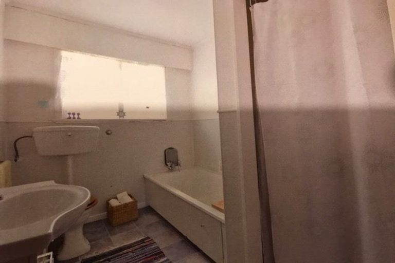 Photo of property in 2/29 Priscilla Crescent, Kingston, Wellington, 6021