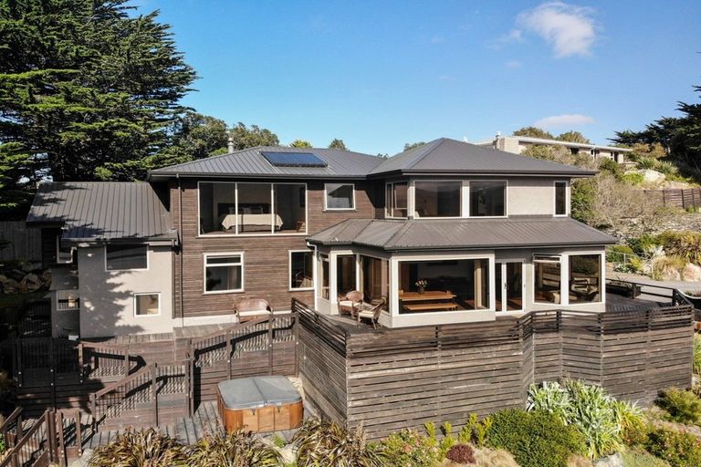 Photo of property in 297 Highcliff Road, Highcliff, Dunedin, 9013