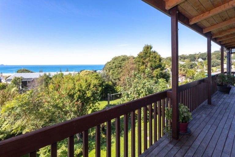 Photo of property in 124 Titiro Place, Onemana, Whangamata, 3691