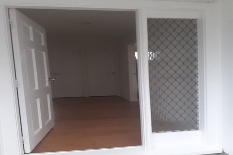 Photo of property in 13 Lewis Road, Pakuranga, Auckland, 2010