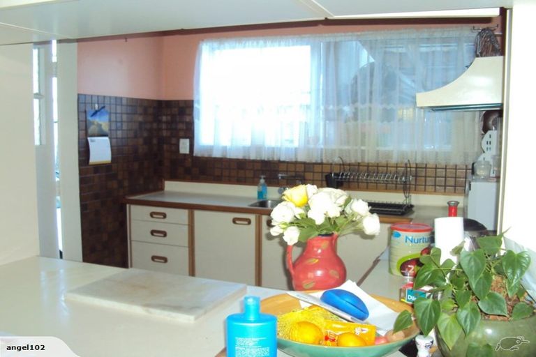 Photo of property in 1 Kerr Grove, Johnsonville, Wellington, 6037