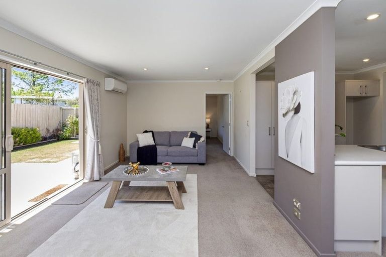 Photo of property in 3 Reeves Road, Rangiora, 7400