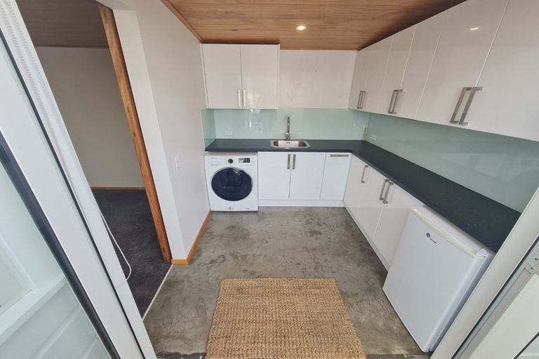 Photo of property in 153 The Esplanade, Petone, Lower Hutt, 5012