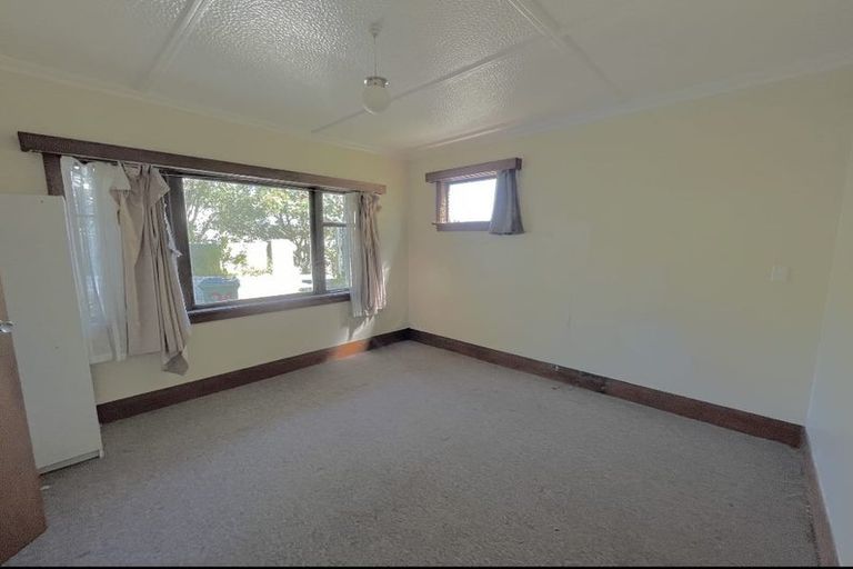 Photo of property in 29 Tanera Crescent, Brooklyn, Wellington, 6021