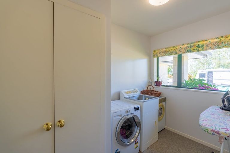 Photo of property in 132 Round Hill Road, Loburn, 7472