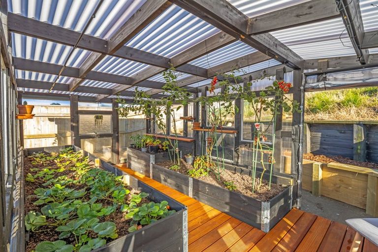 Photo of property in 57 Manuka Street, Castlecliff, Whanganui, 4501