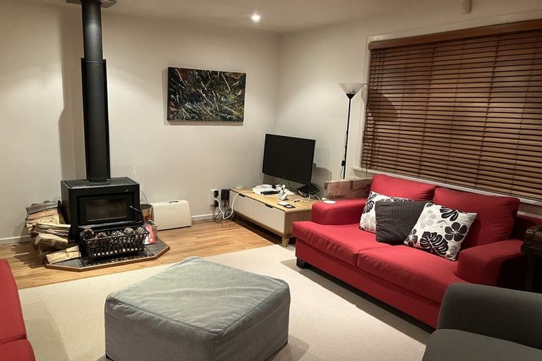 Photo of property in 52 Huntingdon Street, Northland, Wellington, 6012