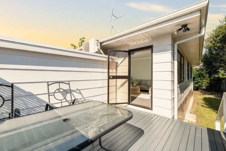 Photo of property in 1/159 Waitaha Road, Welcome Bay, Tauranga, 3112