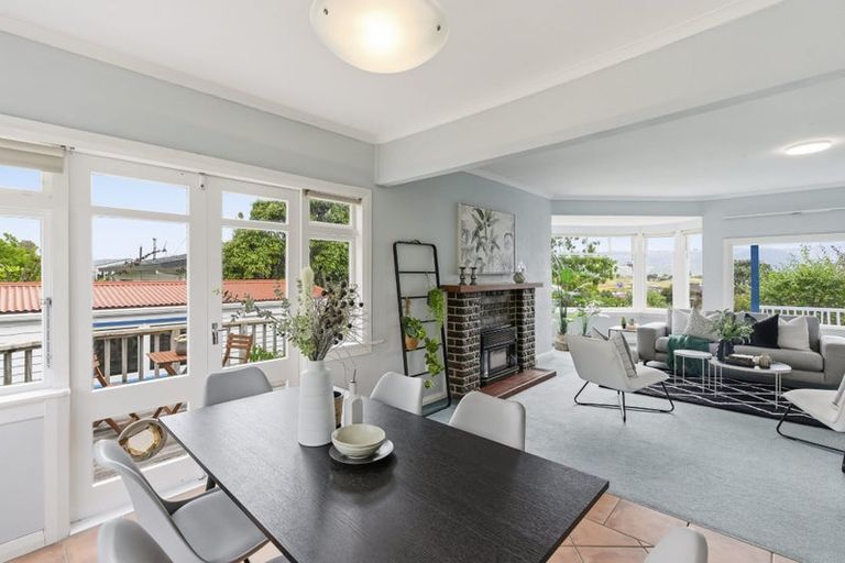 Photo of property in 15 Golf Road, Paraparaumu Beach, Paraparaumu, 5032