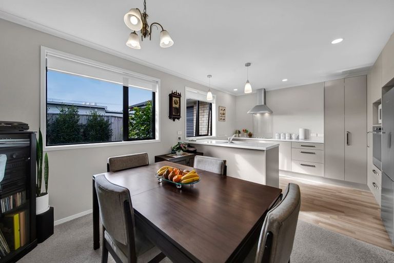 Photo of property in 156a Mangorei Road, Merrilands, New Plymouth, 4312