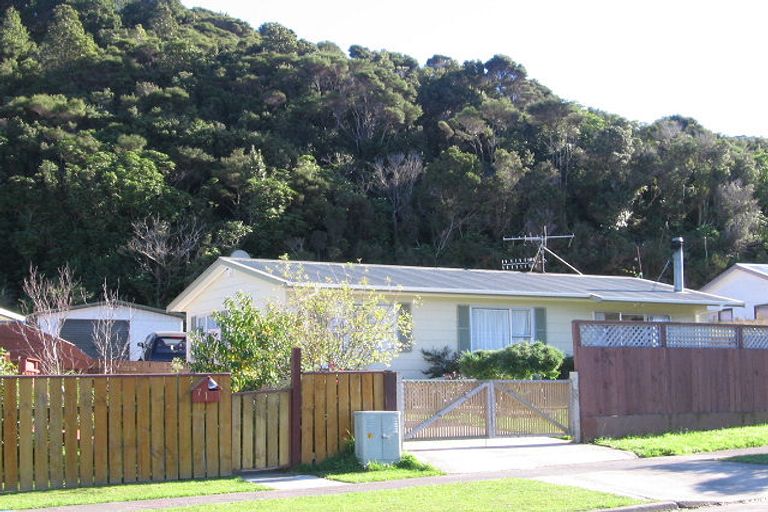 Photo of property in 73 Mohaka Street, Wainuiomata, Lower Hutt, 5014