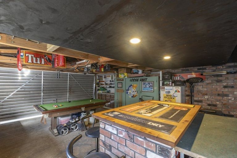 Photo of property in 24 Woodend Road, Woodend, 7610