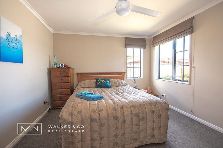 Photo of property in 39 Ebdentown Street, Ebdentown, Upper Hutt, 5018