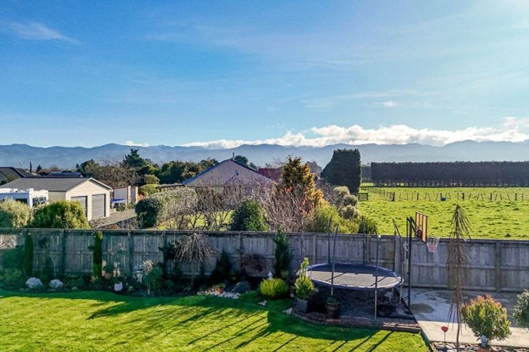 Photo of property in 7 Takahe Drive, Carterton, 5713